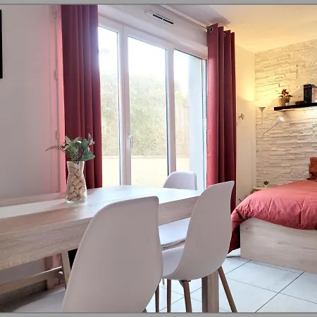 Cosy Case And Between Disney And Paris Chanteloup-en-Brie